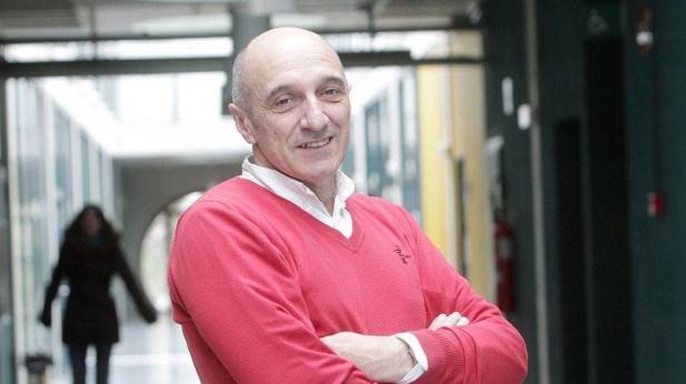 Premian con un galardón nacional a un catedrático de la UPNA por su trabajo en Inteligencia Artificial