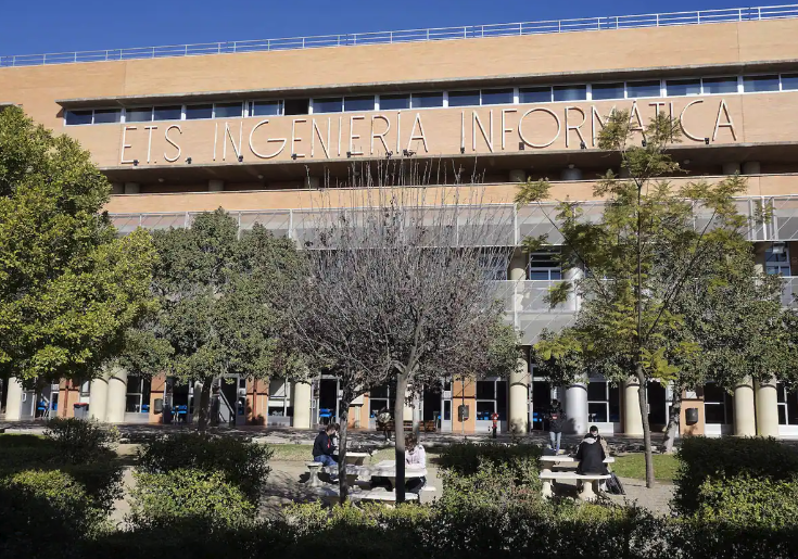 La demanda de las empresas deja a Educación sin informáticos para su bolsa de sustituciones