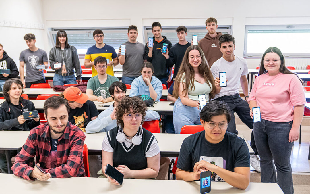 Estudiantes de Ingeniería Informática de la Universidad de La Rioja presentan cinco aplicaciones para su uso en dispositivos móviles