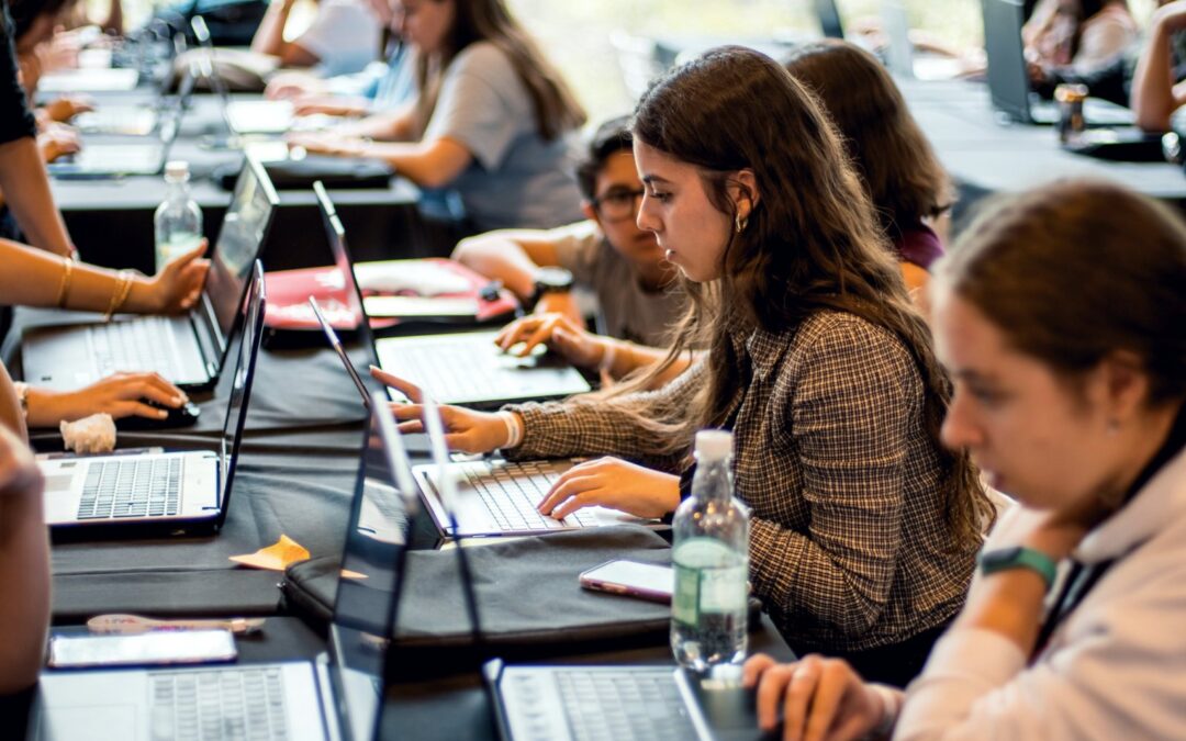 Talento femenino en ciberseguridad
