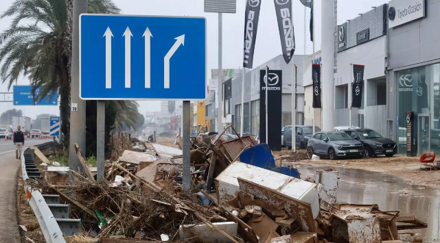 La ingeniería informática colabora en la recuperación de datos electrónicos perdidos tras la DANA