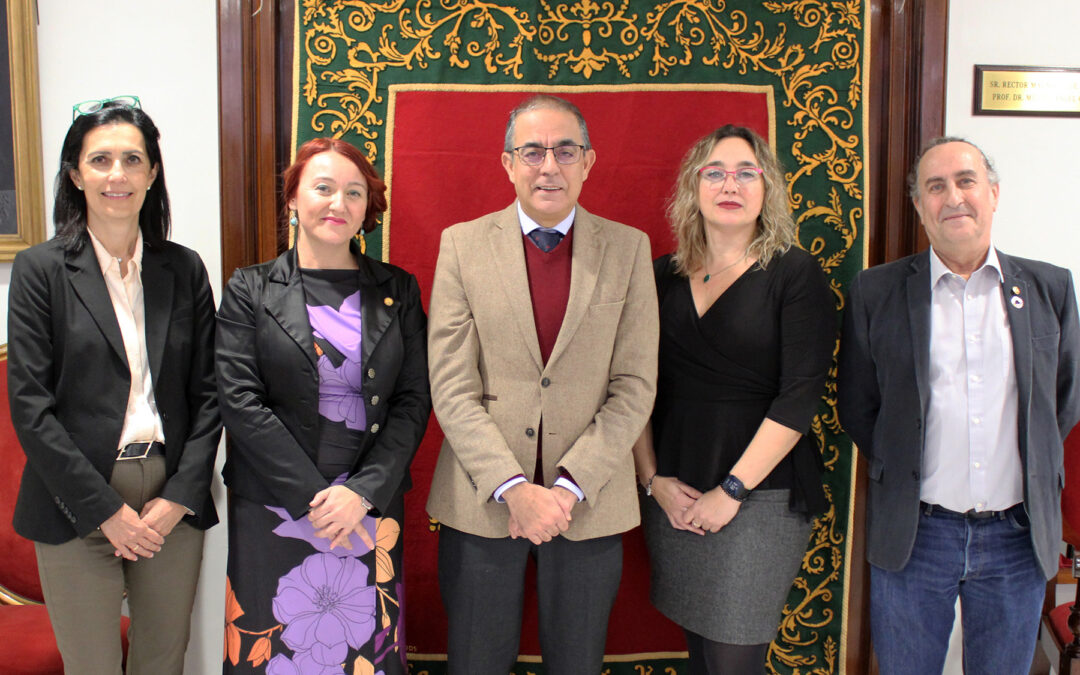 Más de 80 representantes de escuelas y facultades de Ingeniería Informática se reúnen en la Universidad de Sevilla