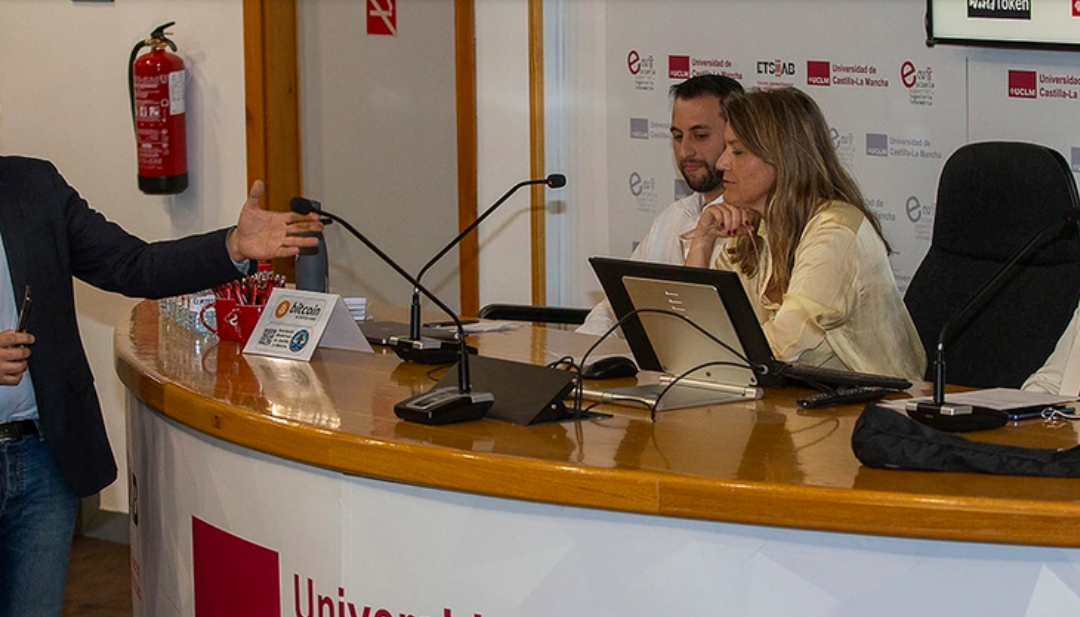 La ESIIAB Albacete de la UCLM acoge una jornada sobre tecnología Blockchain