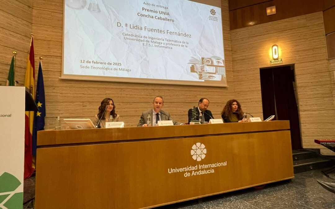 La profesora de la ETSI de Informática de la UMA, Lidia Fuentes, recibe el premio Concha Caballero