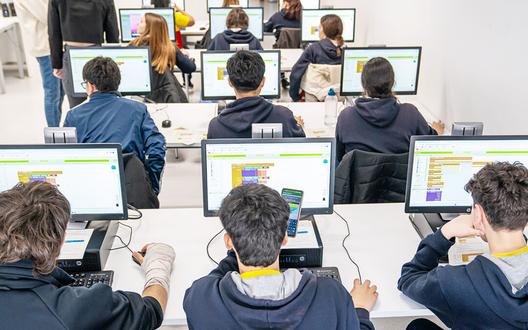 Talleres ‘Surfeando en la Ingeniería Informática’ en Unirioja