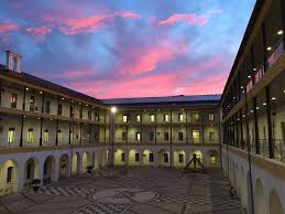 La Universidad de Granada lidera el proyecto 6G-CHRONOS, el futuro de la conectividad industrial con 6G