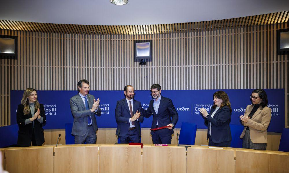 La Universidad Carlos III e Indra crean una Cátedra de Tecnologías Cuánticas, Espaciales, Radiofrecuencia y Electromagnetismo