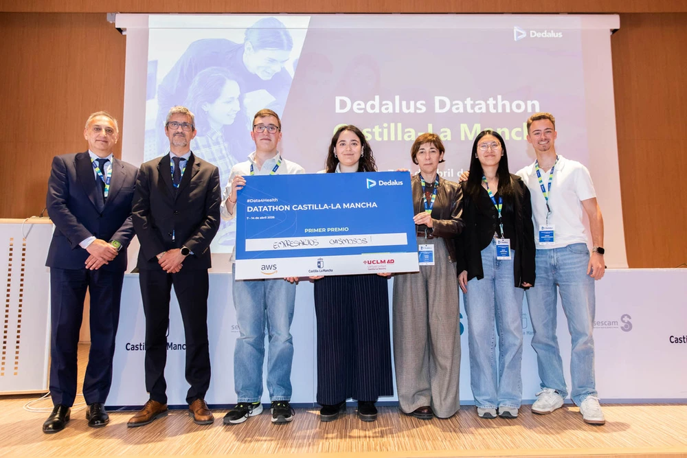 Cuatro alumnos de UCLM Ciudad Real ganan el Datathon sanitario