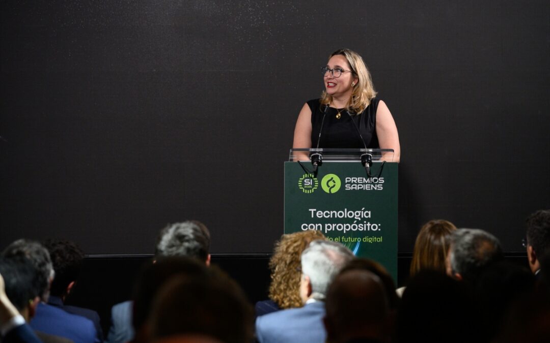 Silvia Terrasa, miembro honoraria y expresidenta de CODDII, recibe el Premio Sapiens Profesional 2026